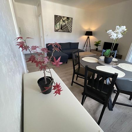 Appartement Renove Tout Equipe, Centre Ville, Proche De La Gare Et Commerce 弗莱尔 外观 照片