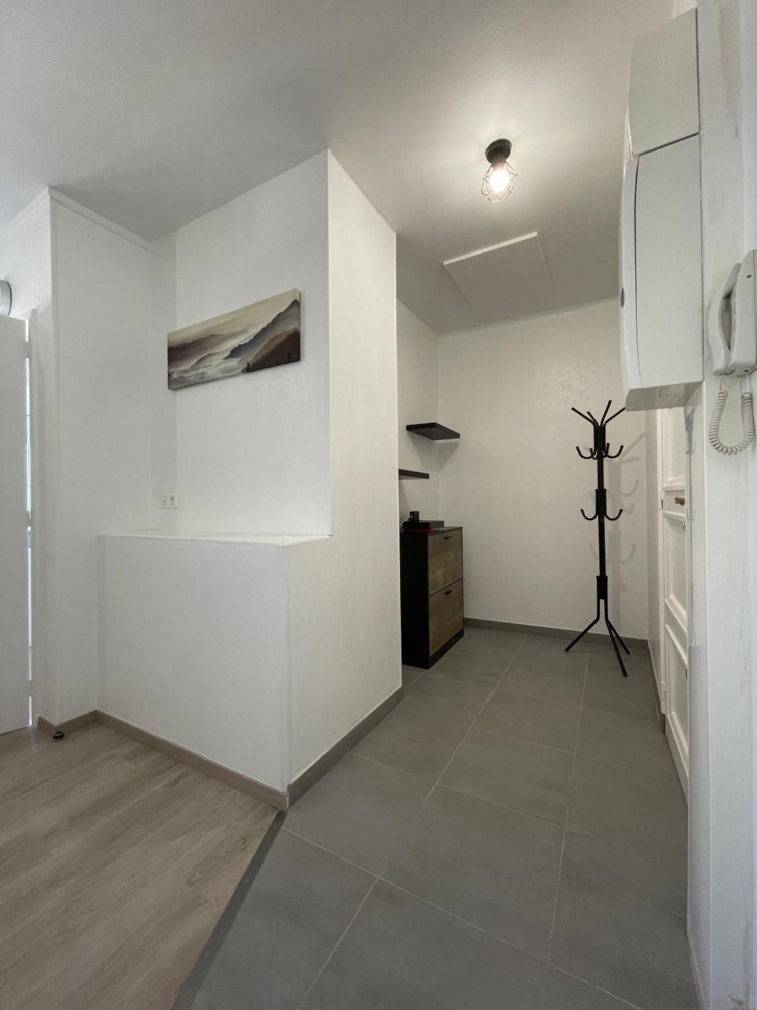 Appartement Renove Tout Equipe, Centre Ville, Proche De La Gare Et Commerce 弗莱尔 外观 照片