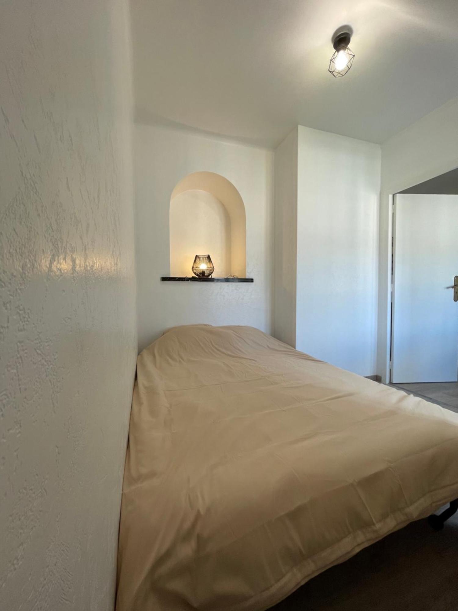 Appartement Renove Tout Equipe, Centre Ville, Proche De La Gare Et Commerce 弗莱尔 外观 照片