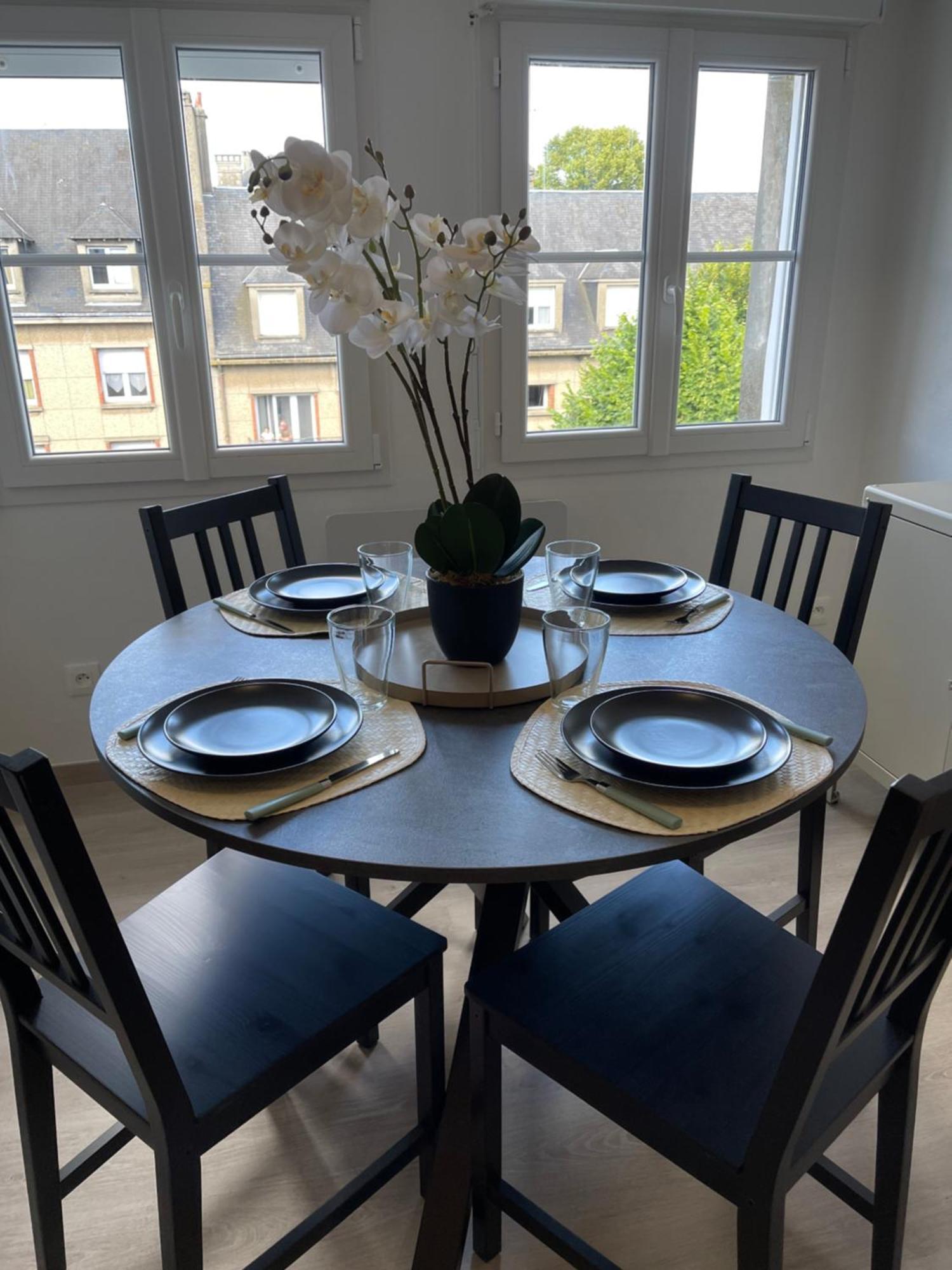 Appartement Renove Tout Equipe, Centre Ville, Proche De La Gare Et Commerce 弗莱尔 外观 照片